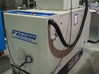 Falcon - afbeelding 1 van  8