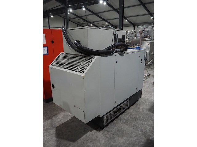 Falcon - afbeelding 4 van  8