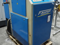 Falcon - afbeelding 3 van  10