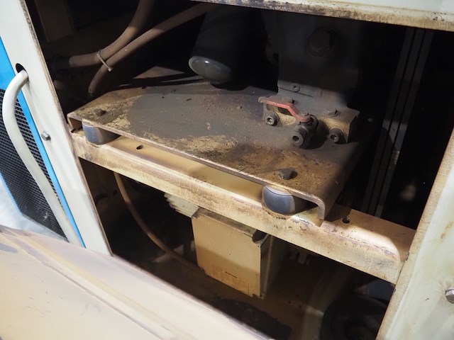 Falcon - afbeelding 10 van  10