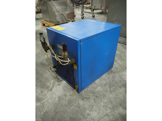 Falcon - afbeelding 4 van  8