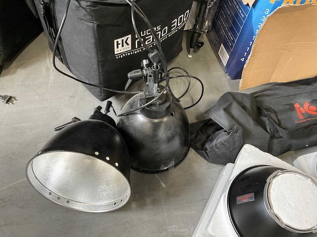 Falconeyes gn-300mv flitsers en statieven - afbeelding 2 van  15