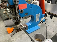 Falsoni f401 pneumatische nietmachine - afbeelding 3 van  4