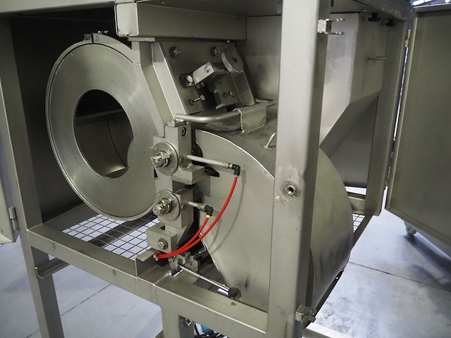 Fam - afbeelding 14 van  15