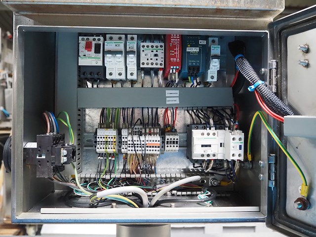 Fam - afbeelding 6 van  20