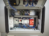 Fam - afbeelding 10 van  25