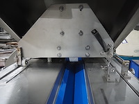 Fam - afbeelding 13 van  16