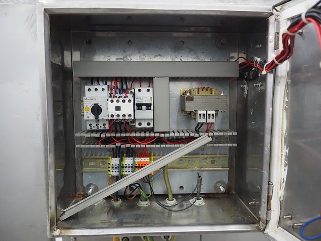 Fam - afbeelding 8 van  18