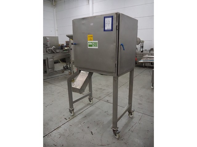 Fam - afbeelding 11 van  18