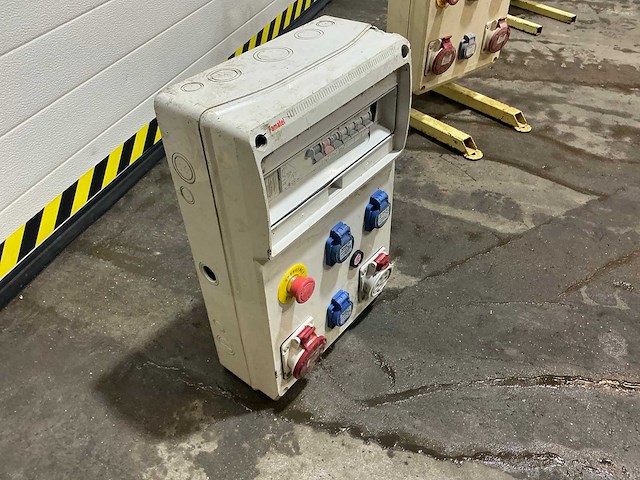 Famatel distri doorstroom verdeelbord - afbeelding 4 van  4