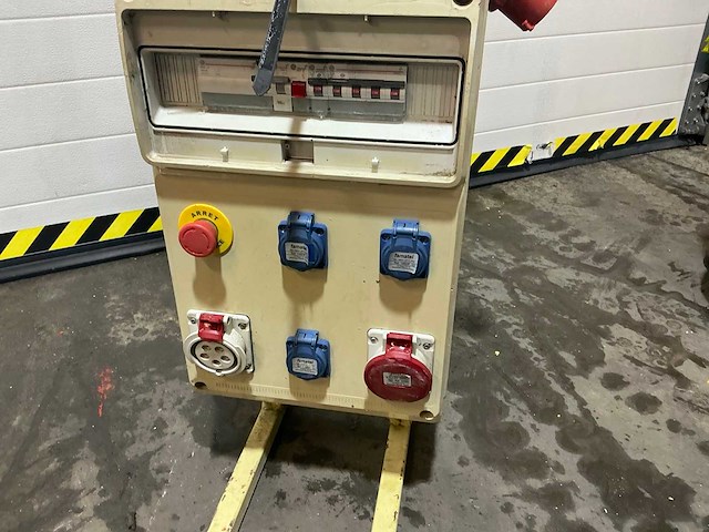 Famatel distri doorstroom verdeelbord - afbeelding 4 van  4