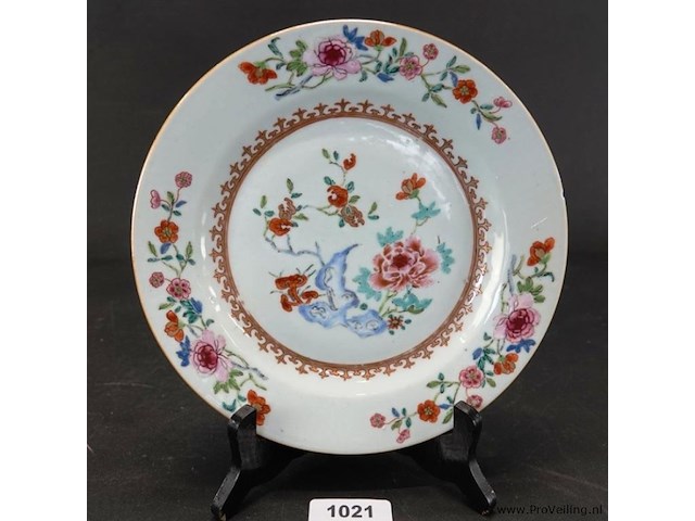 Famille rose chinees porseleinen 18e eeuws bord - afbeelding 1 van  5