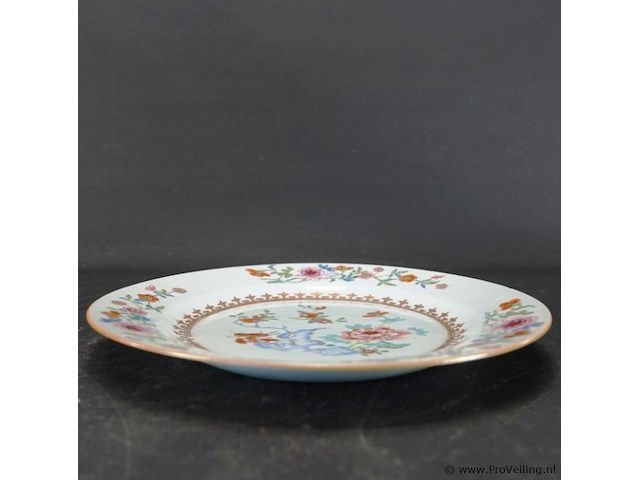 Famille rose chinees porseleinen 18e eeuws bord - afbeelding 3 van  5