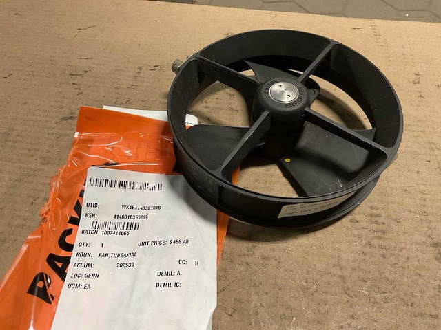 Fan - afbeelding 4 van  4