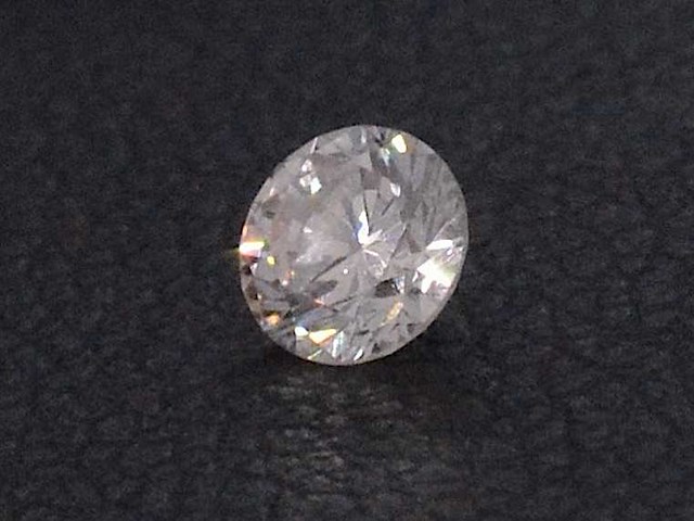 Fancy colour diamant 0.12 carat briljant geslepen diamant - afbeelding 1 van  2