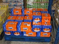 Fanta. 32 trays a 24 blikken 0,33l. totaal 768 blikken. tht 8-26. bod is inclusief 115,20 euro statiegeldwa... - afbeelding 1 van  2
