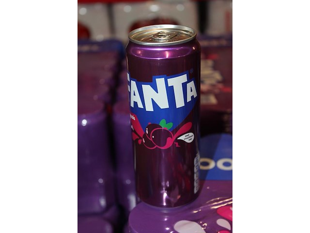 Fanta cassis. 18 trays a 24 blikken 0,33l. totaal 432 blikken. tht 7-26. bod is inclusief 64,80 euro statie... - afbeelding 2 van  2