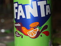 Fanta exotic. 99 trays a 24 blikken 0,33l. totaal 2376 blikken. tht 8-26. - afbeelding 3 van  3