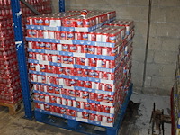 Fanta fruit twist. 87 trays a 24 blikken 0,33l. totaal 2088 blikken. tht 4-26. bod is inclusief 313,20 euro... - afbeelding 1 van  3