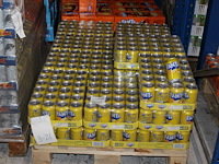 Fanta lemon. 20 trays a 24 blikken 0,33l. totaal 480 blikken. tht 3-26.