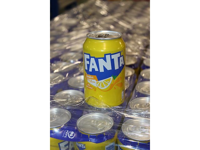 Fanta limoen. 72 trays a 24 blikken 0,33l. totaal 1728 blikken. tht 7-25. - afbeelding 3 van  3
