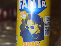 Fanta rubious. 95 trays a 24 blikken 0,33l. totaal 2280 blikken. tht 5-26. bod is inclusief 342 euro statie... - afbeelding 3 van  3