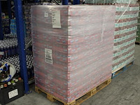 Fanta strawberry kiwi. 99 trays a 24 blikken 0,33l. totaal 2376 blikken. tht 7-26. - afbeelding 1 van  3