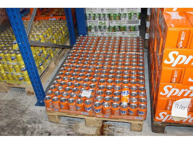 Fanta zero. 9 trays a 24 blikken 0,33l. totaal 216 blikken. tht 11-25. - afbeelding 1 van  2