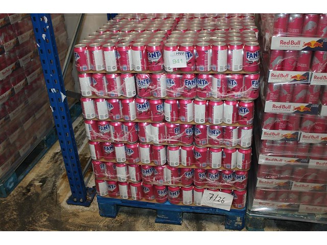 Fanta zero azucar. 56 trays a 24 blikken 0,33l. totaal 1344 blikken. tht 7-26. bod is inclusief 201,60 euro... - afbeelding 1 van  3