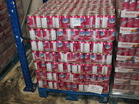 Fanta zero azucar. 56 trays a 24 blikken 0,33l. totaal 1344 blikken. tht 7-26. bod is inclusief 201,60 euro...