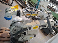 Fanuc - 2002 - r-2000ia/165f, rj3ib - uitnamerobot - afbeelding 7 van  10