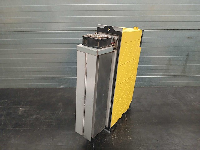 Fanuc - a06b-6114-h210 - servo drive - afbeelding 2 van  4