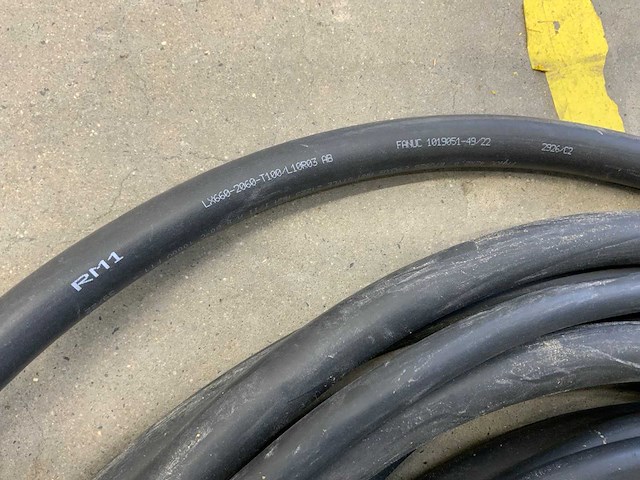 Fanuc diverse kabels - afbeelding 3 van  4