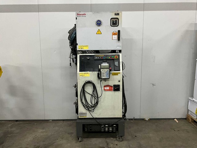 Fanuc r-2000ia 165f lasrobot & r-j3ib besturingskast. - afbeelding 4 van  6