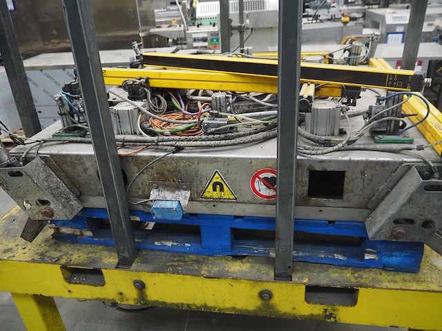 Fanuc - afbeelding 8 van  19