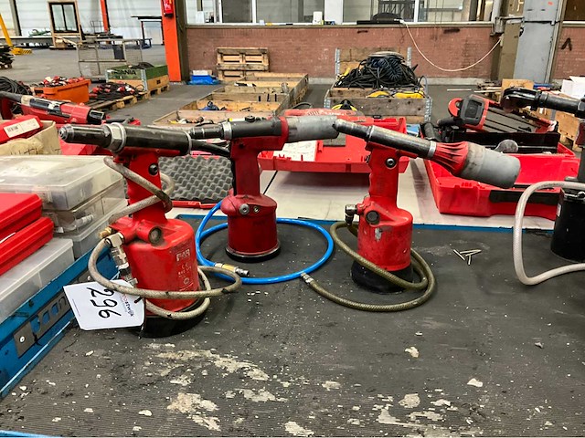 Far diverse pneumatische blindklinkmoertang (3x) - afbeelding 1 van  7