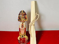 Farao, obelisk en sobek egyptische kunstgouden beelden - afbeelding 5 van  17