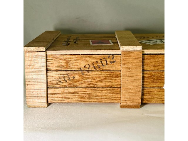 Farao, obelisk en sobek egyptische kunstgouden beelden - afbeelding 9 van  17