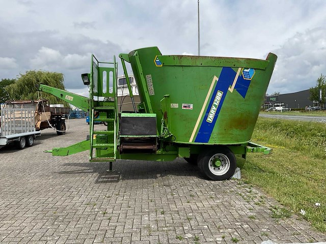Faresin - tmrv1200 - voermengwagen - afbeelding 12 van  17