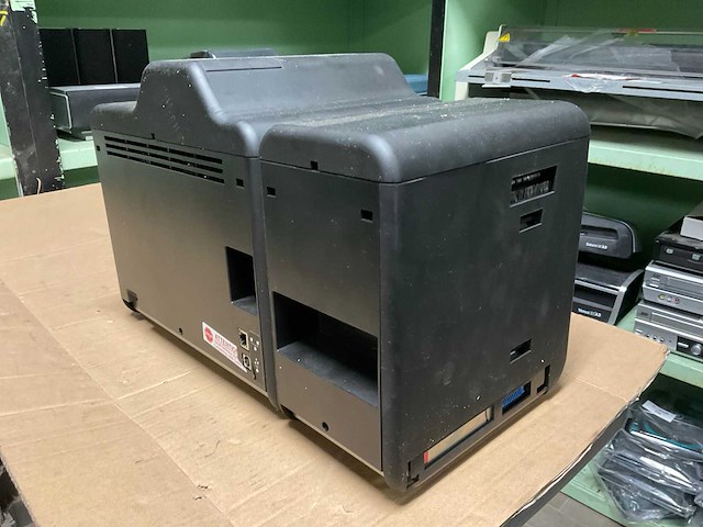 Fargo hdp5000 kaart printer - afbeelding 8 van  10