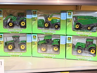Farm trucks in diverse maten en uitvoeringen, 11 stuks. - afbeelding 2 van  3