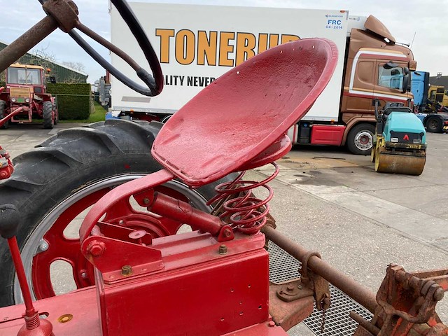 Farmall - super f.c. super f.c. traktor - oldtimer tractor - afbeelding 10 van  11