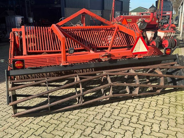 Farmax lrp300 lhph spitmachine met rol - afbeelding 2 van  7