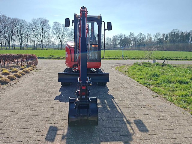 Farmland - 2026 - cm25 yanmar - minigraafmachine - afbeelding 2 van  39