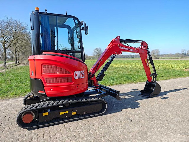 Farmland - 2026 - cm25 yanmar - minigraafmachine - afbeelding 32 van  39