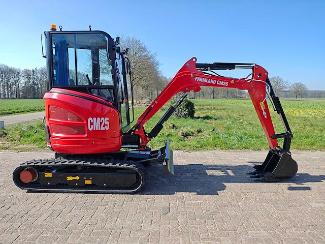 Farmland - 2026 - cm25 yanmar - minigraafmachine - afbeelding 33 van  39