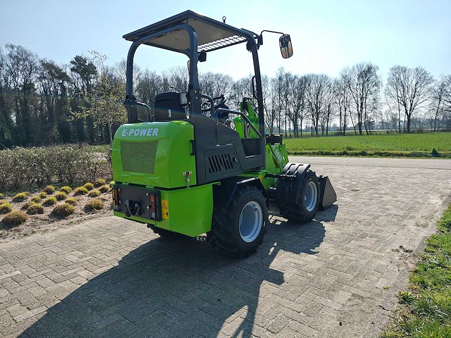 Farmland - 2026 - panther 608e - shovel - afbeelding 40 van  44