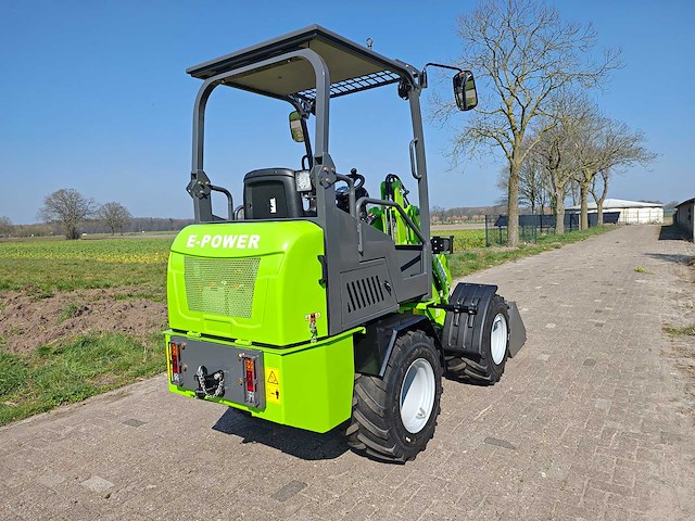 Farmland - 2026 - panther 608e - shovel - afbeelding 40 van  44