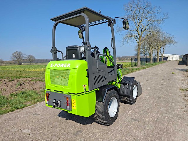 Farmland - 608e - minishovel 800kg - afbeelding 25 van  27
