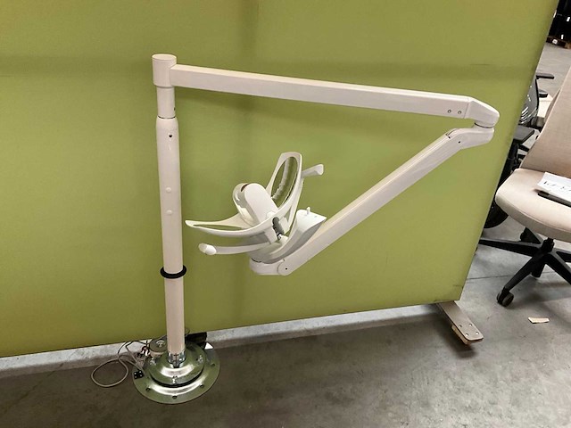 Faro eva tandarts operatielamp - afbeelding 1 van  6